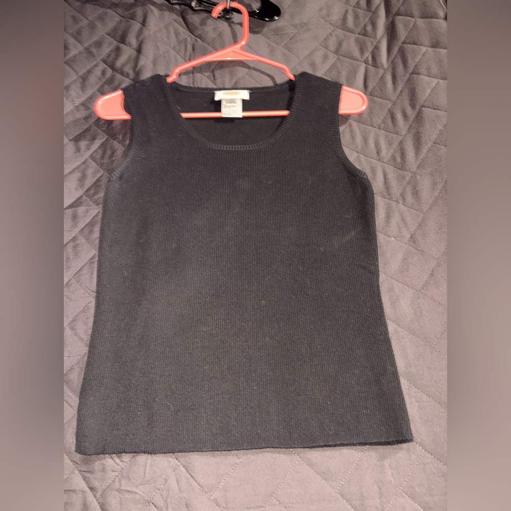 Black Sleeveless Knit Top